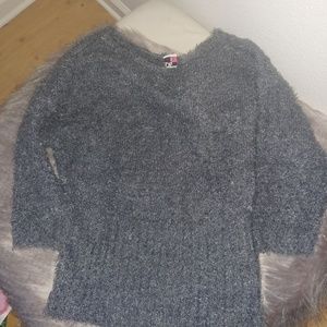 Ohmg! | Gray Soft 3/4 Sleeve Fuzzy Furry Sweater LARGE